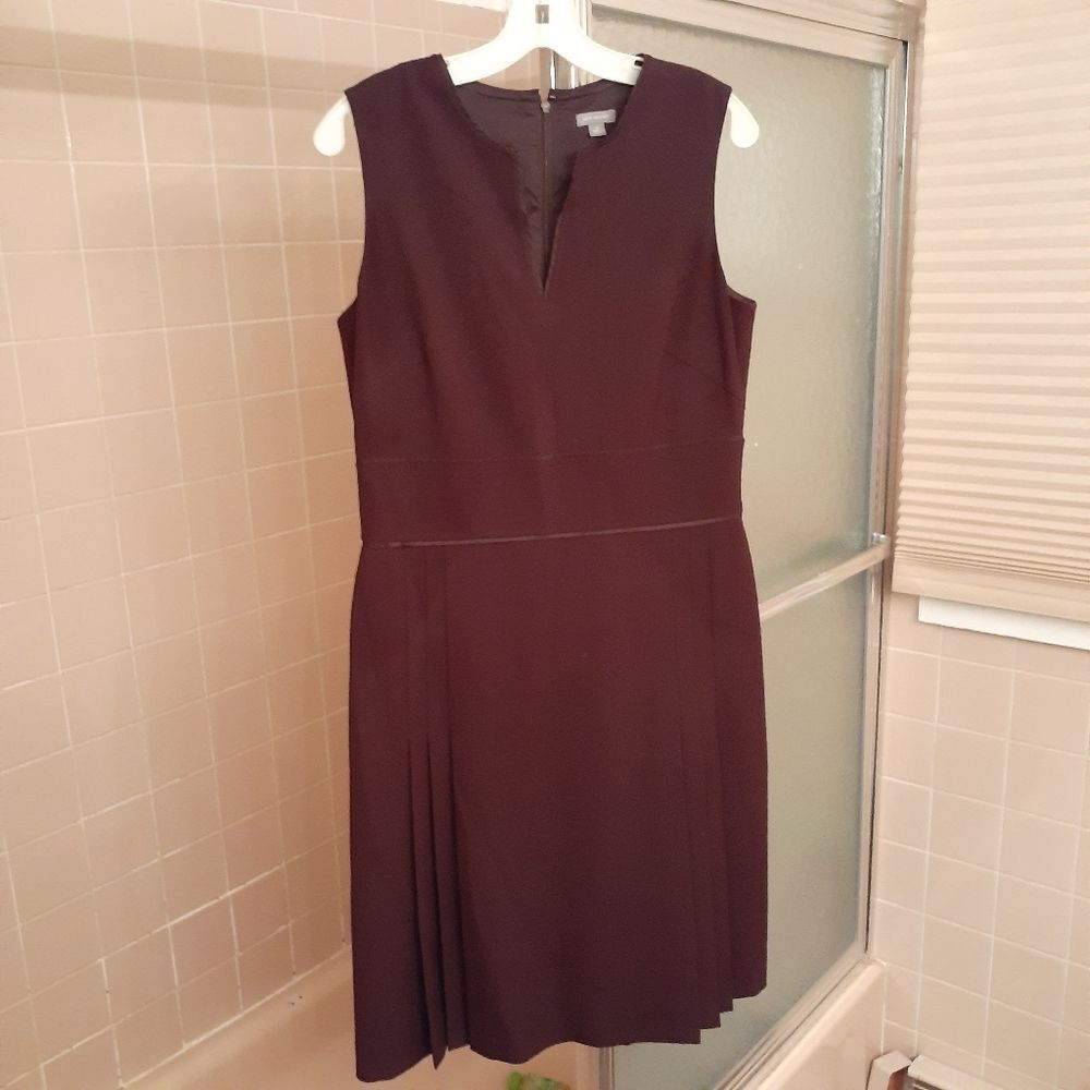 Ann Taylor sheath dress 10 career split neck sleeveless wine Brown burgundy